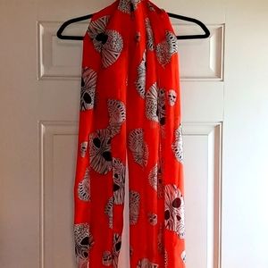 Scarf, skull design, so cute got lots of compliments, like new. Lightweight